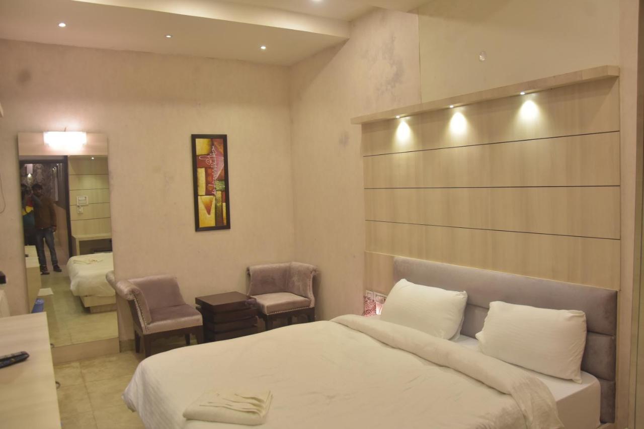 Hotel Mahendra Plaza Hardoi Εξωτερικό φωτογραφία
