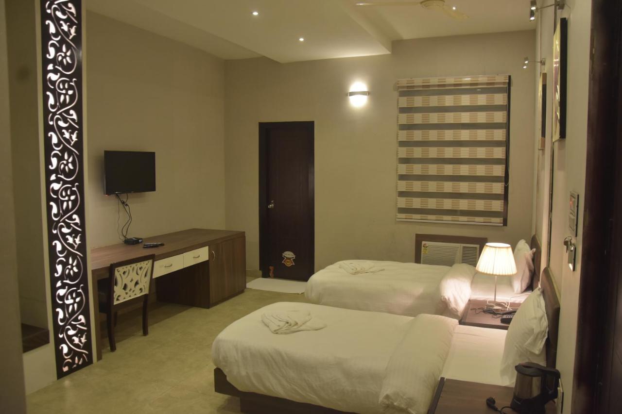 Hotel Mahendra Plaza Hardoi Εξωτερικό φωτογραφία